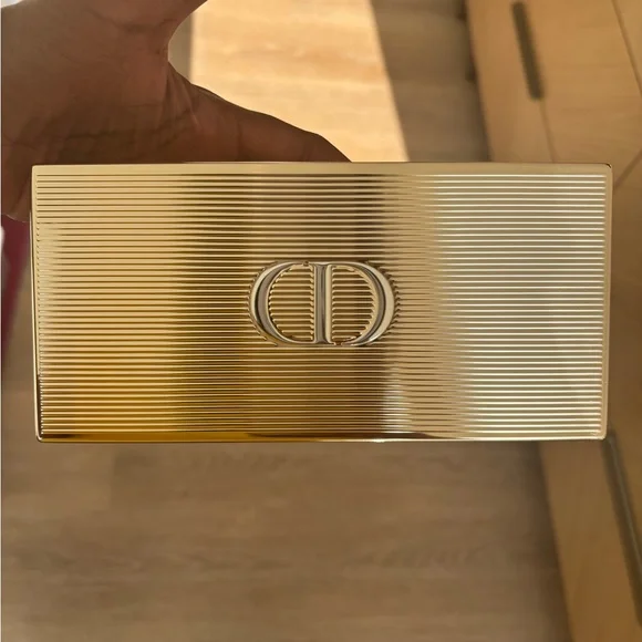 Christian Dior limited edition gold clutch gift with chain. Never used. NWOT - Picture 6 of 8